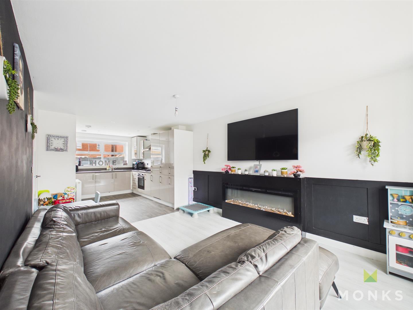 105 Bligny Crescent, Shrewsbury, SY3 5FE For Sale